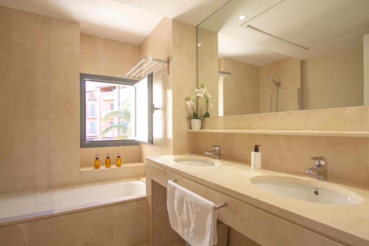 Sotogrande Alboaire- Waterfront Luxury 4 Bedroom Apt In The Marina Of 소토그란데 외부 사진