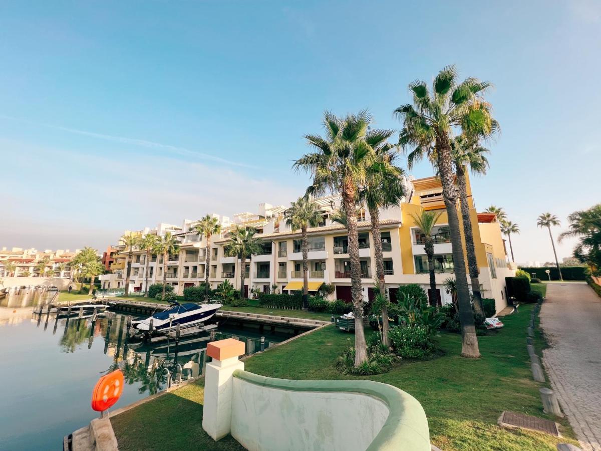 Sotogrande Alboaire- Waterfront Luxury 4 Bedroom Apt In The Marina Of 소토그란데 외부 사진